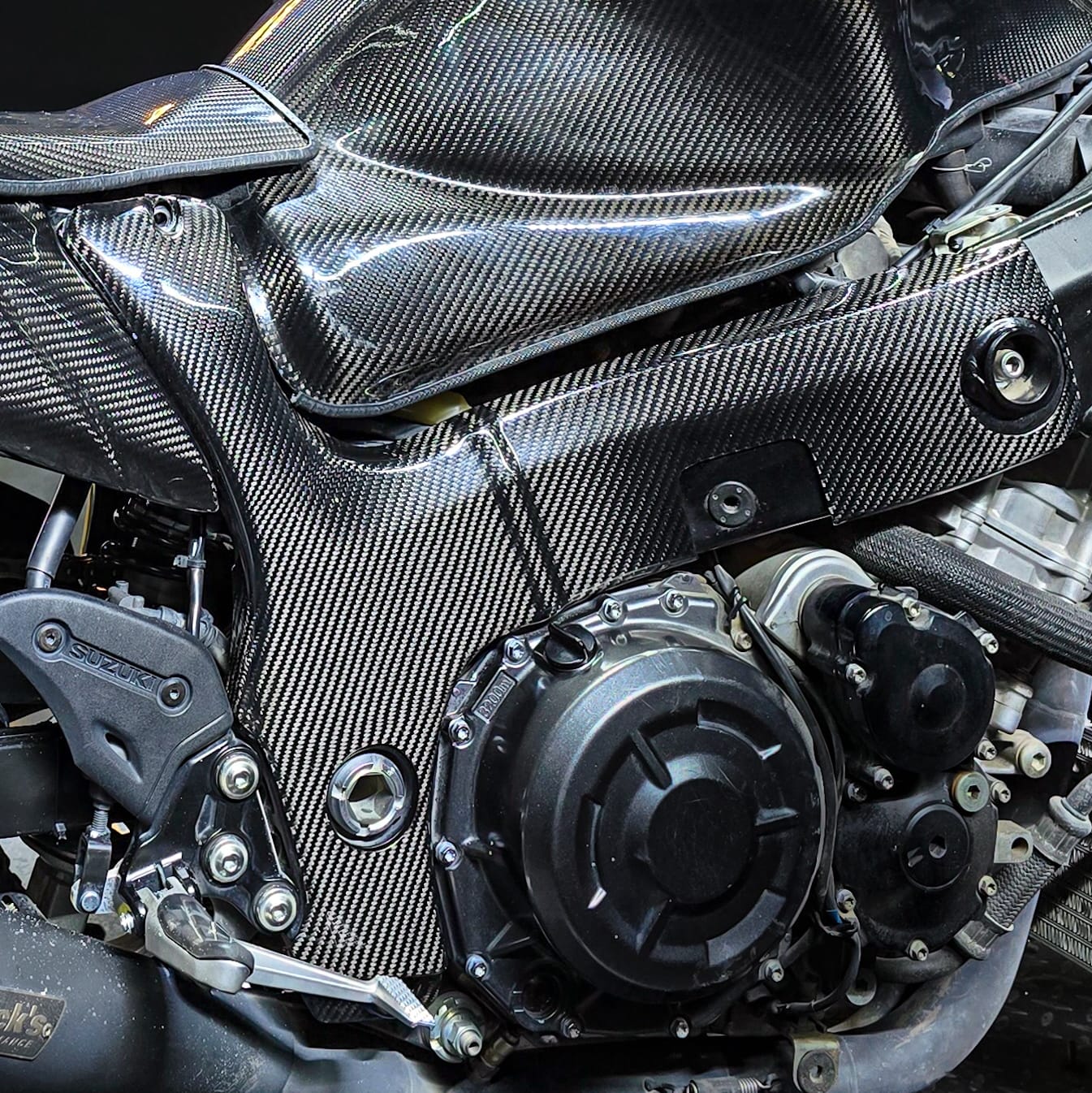 MOTORFIX HAYABUSA 2008 - 2022+ CHASSIS COVER