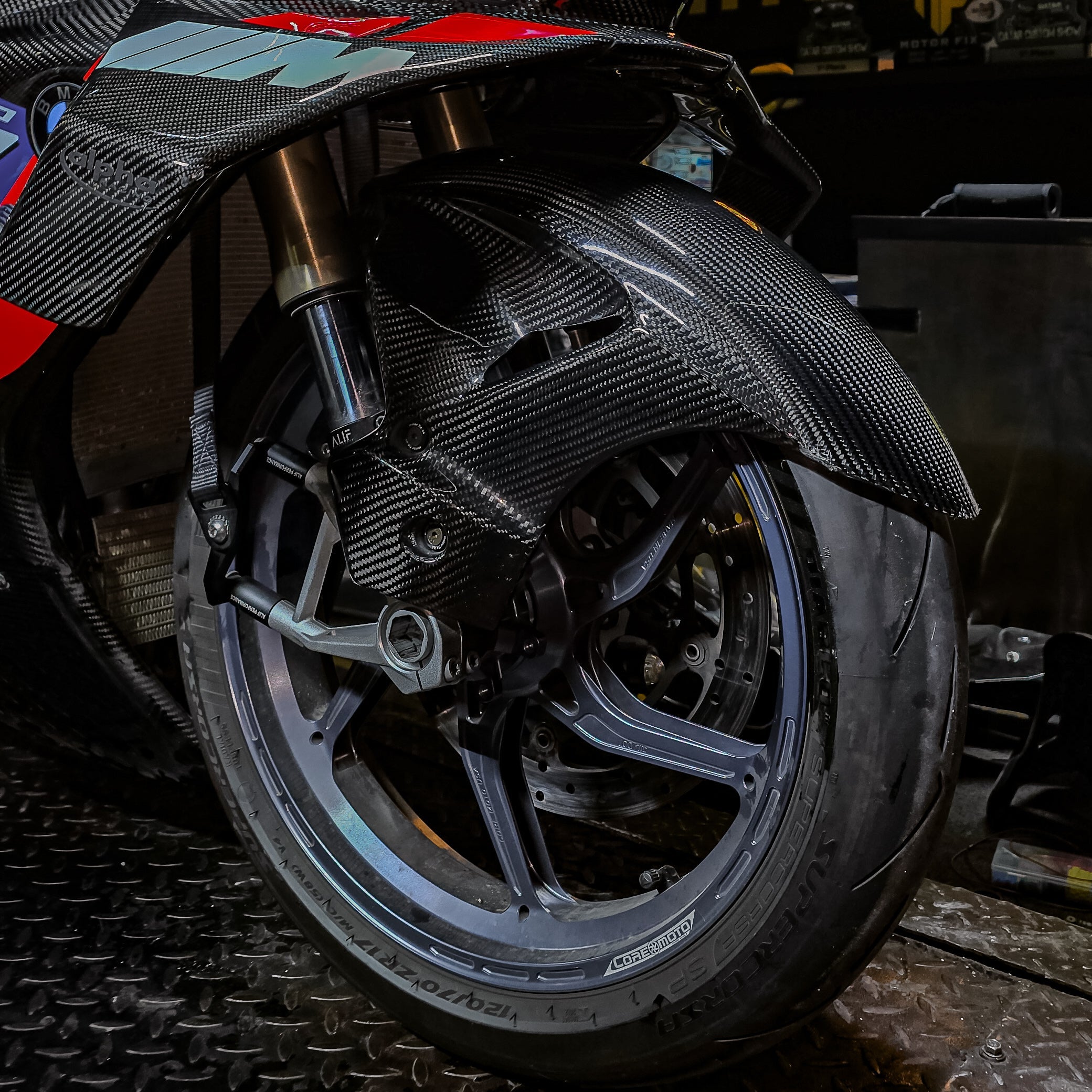 MotorFix Gen3 Hayabusa Universal carbon Fender