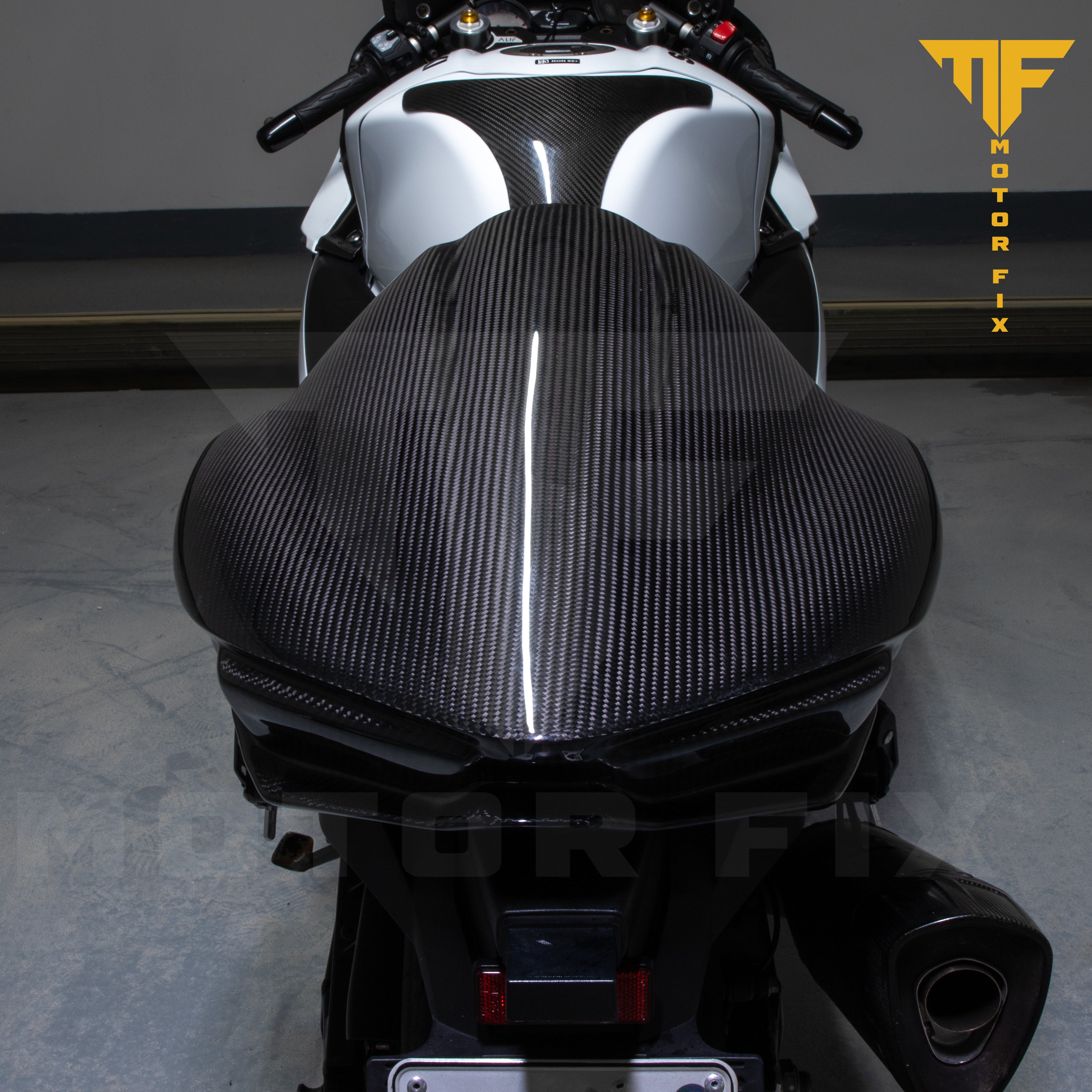 MotorFix SUZUKI HAYABUSA 2022+ carbon Over Tail